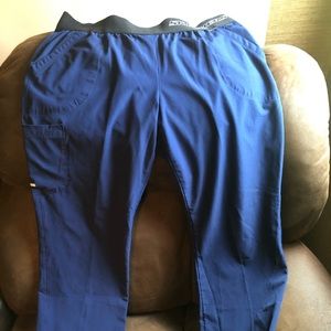 Comfy Skechers Barco Scrubs Navy/Large